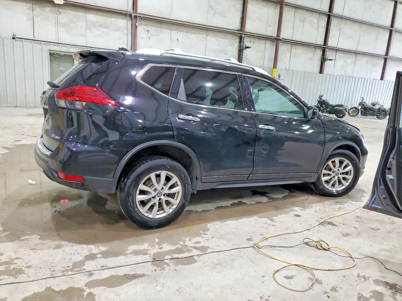 2017 NISSAN ROGUE S photo 3
