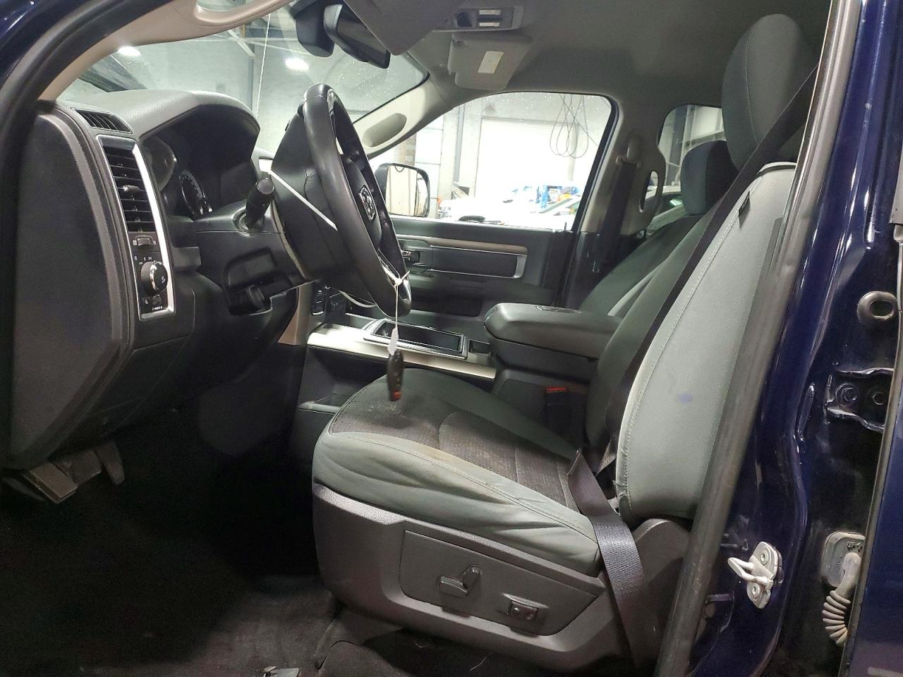 2014 RAM 1500 SLT photo 7