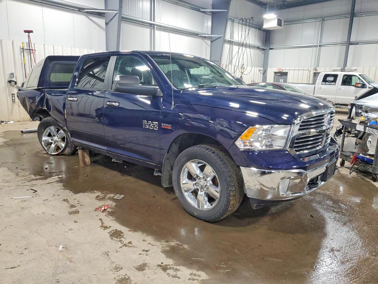 2014 RAM 1500 SLT photo 4