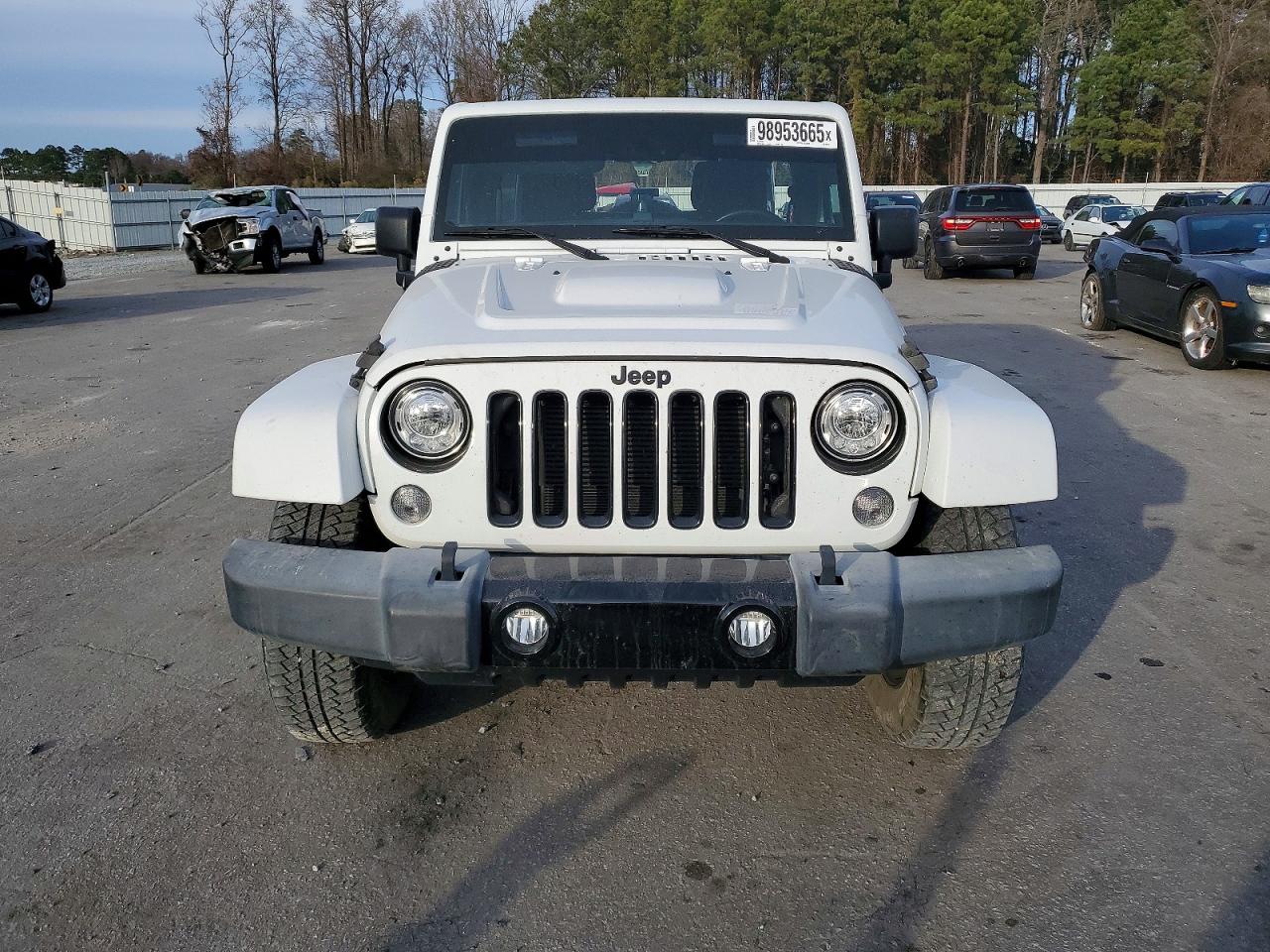 2018 JEEP WRANGLER UNLIMITED SAHARA photo 5