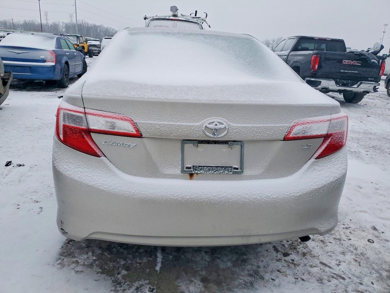 2013 TOYOTA CAMRY L photo 6