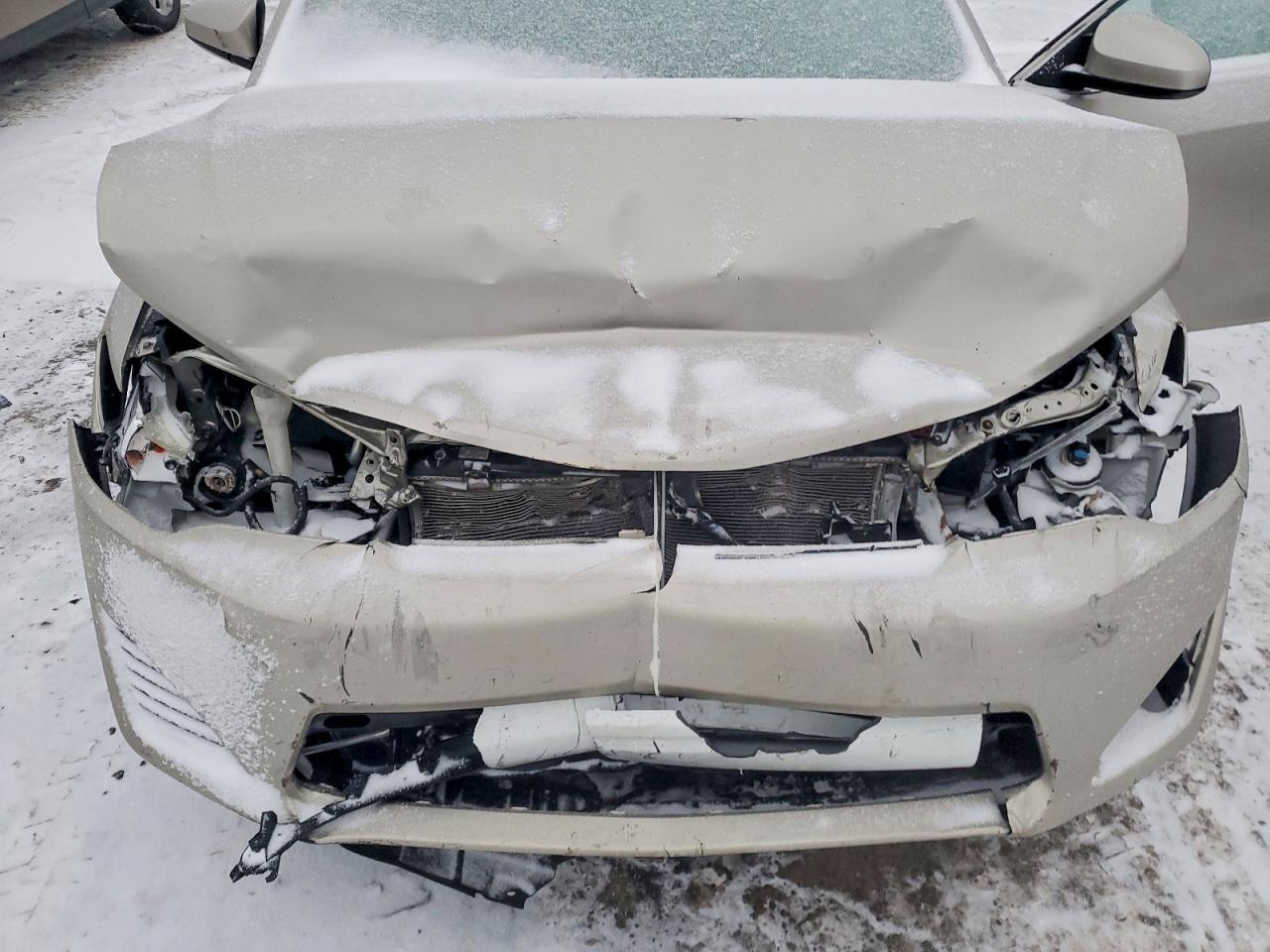 2013 TOYOTA CAMRY L photo 11