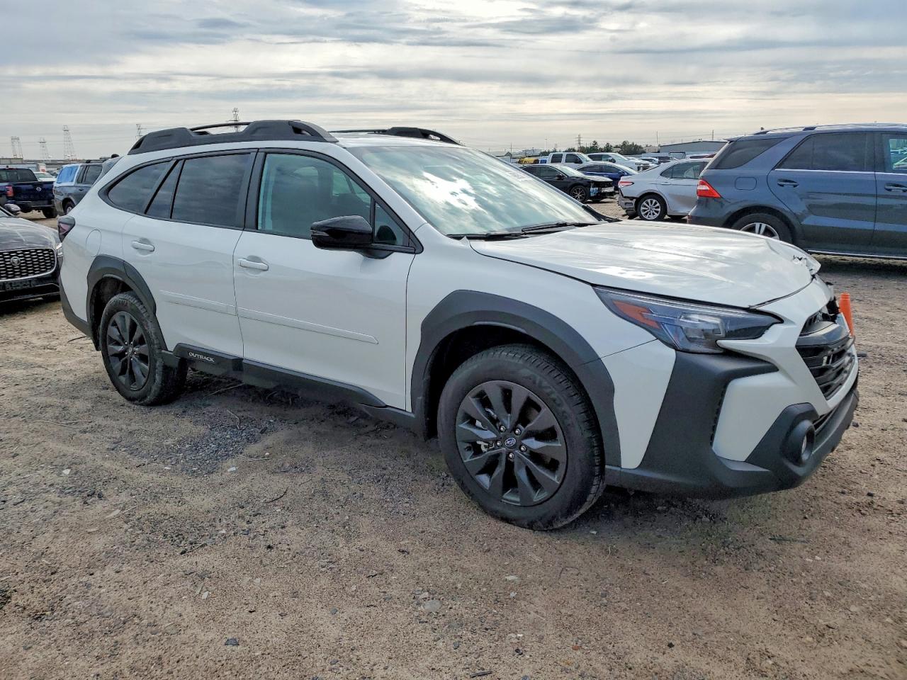 2025 SUBARU OUTBACK ONYX EDITION photo 4