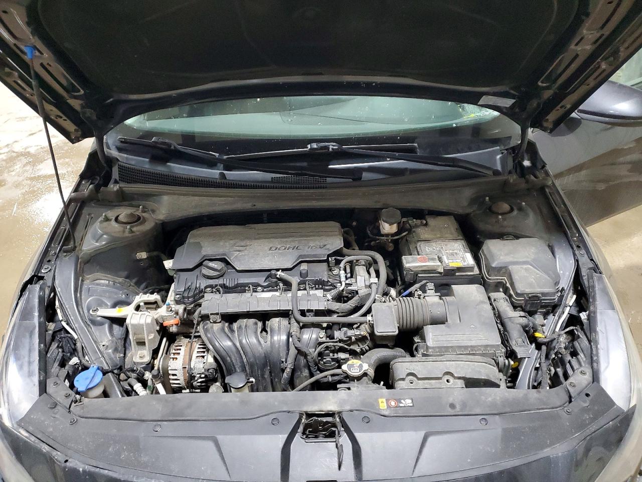 2021 HYUNDAI ELANTRA SE photo 11