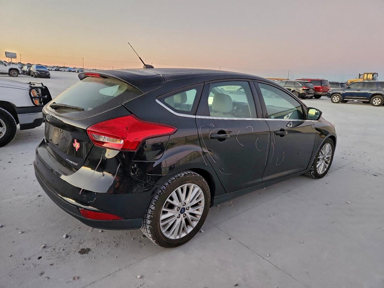 2018 FORD FOCUS TITANIUM photo 3