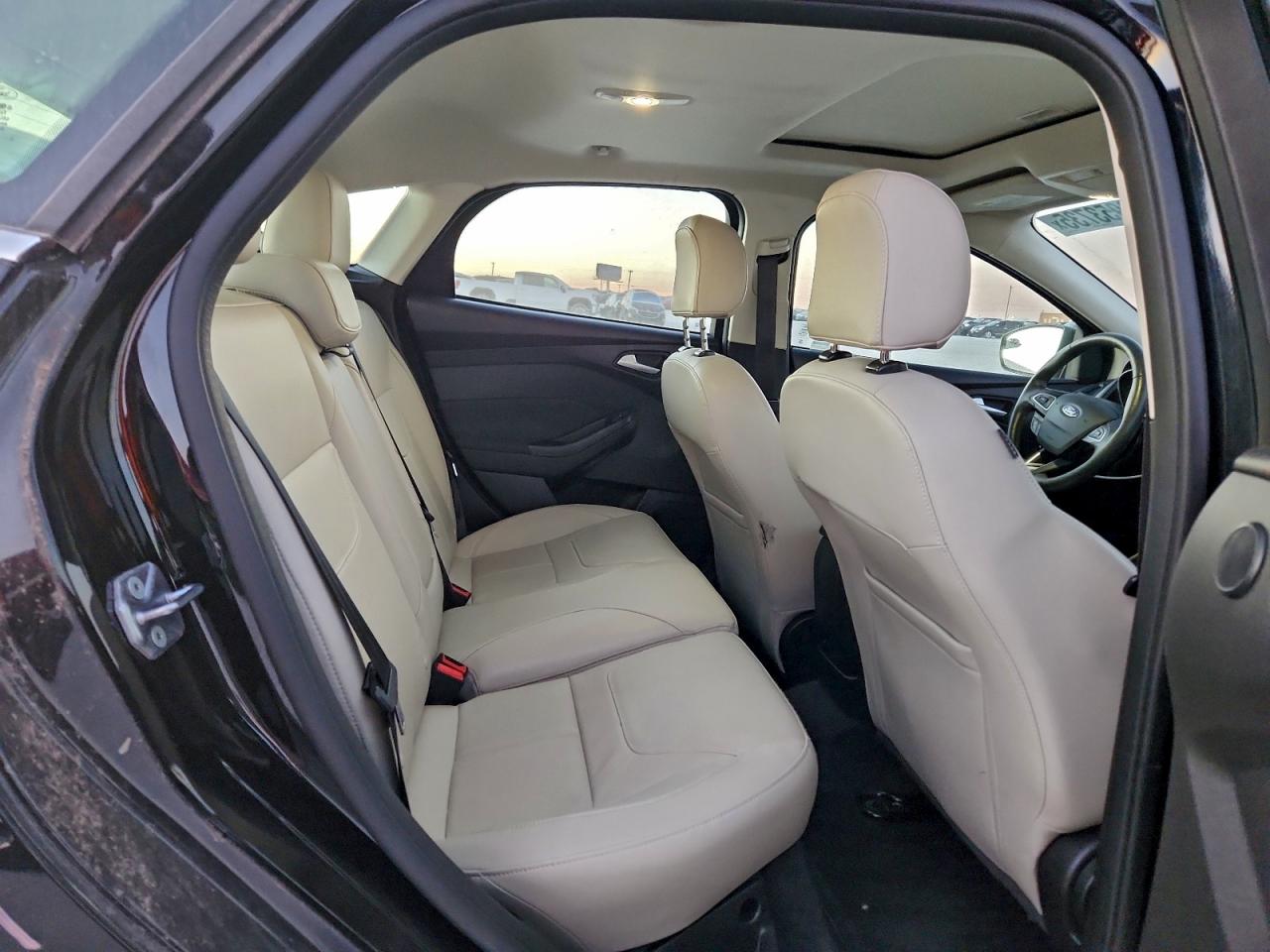 2018 FORD FOCUS TITANIUM photo 10