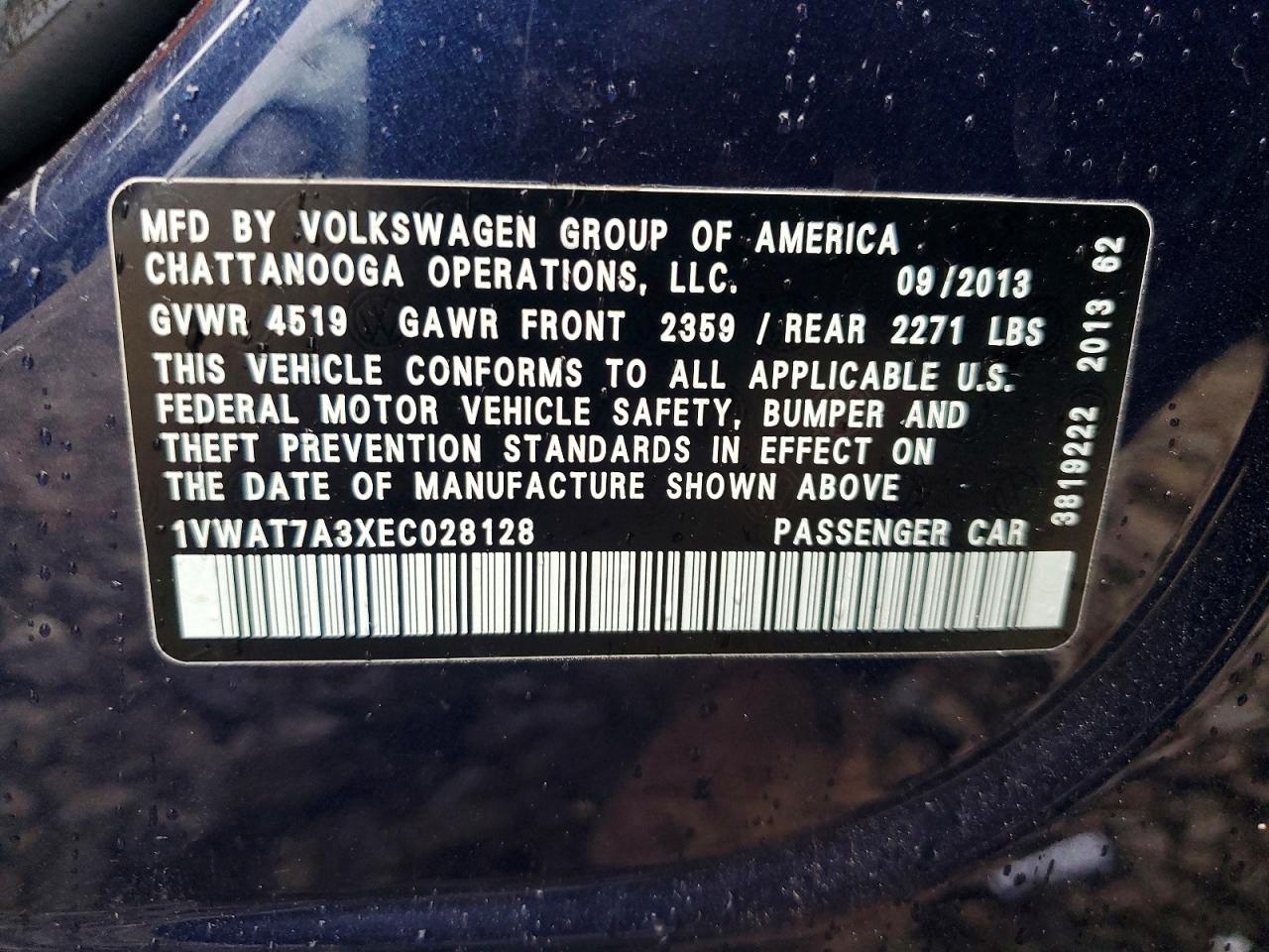 2014 VOLKSWAGEN PASSAT S photo 13