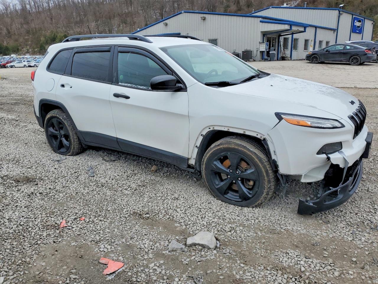 2017 JEEP CHEROKEE SPORT photo 4