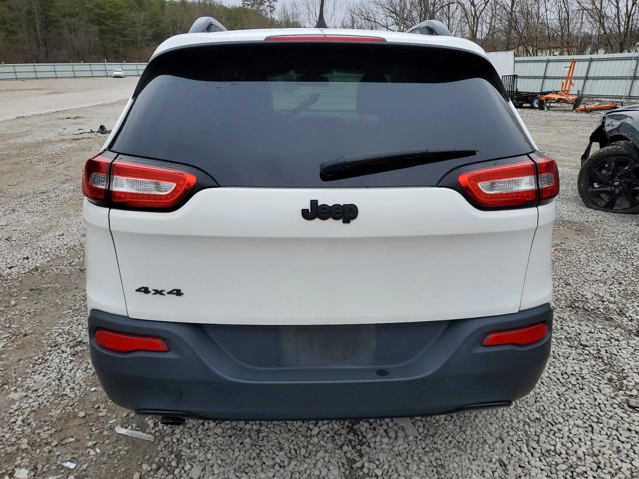 2017 JEEP CHEROKEE SPORT photo 6
