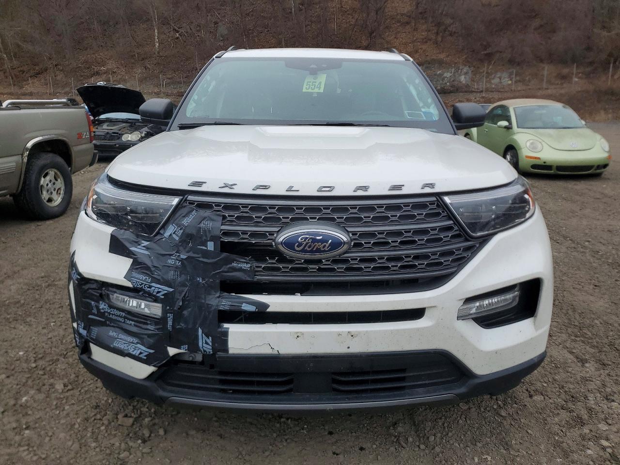 2021 FORD EXPLORER XLT photo 5