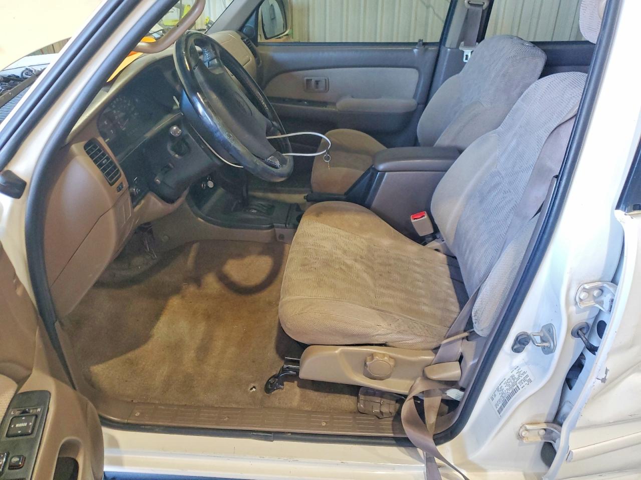 1999 TOYOTA 4RUNNER SR5 photo 7