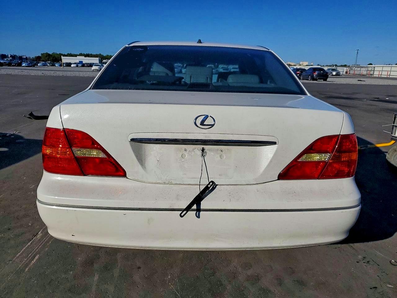 2002 LEXUS LS 430 photo 6