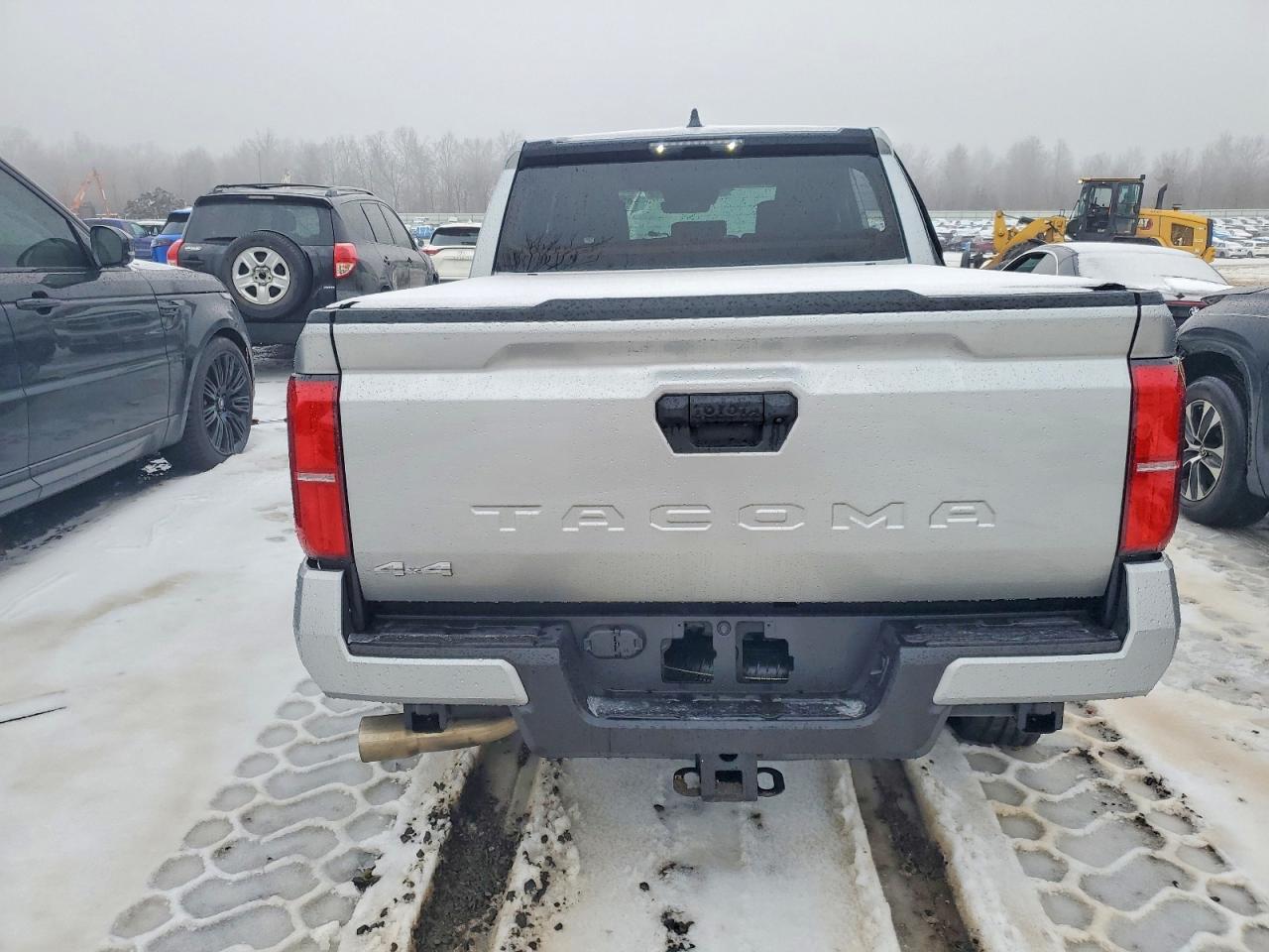 2025 TOYOTA TACOMA DOUBLE CAB photo 6