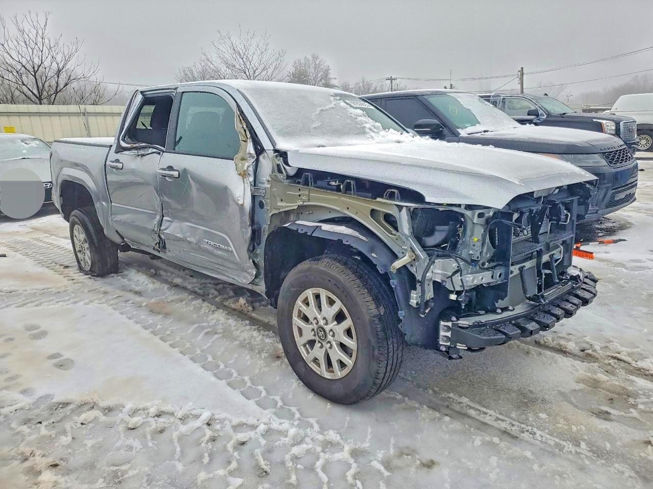 2025 TOYOTA TACOMA DOUBLE CAB photo 4