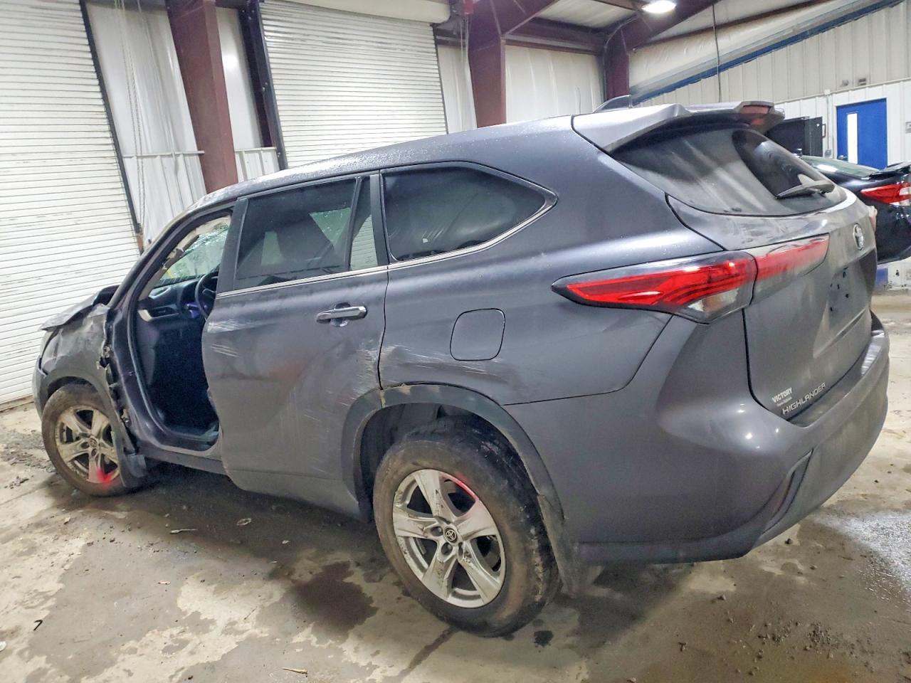 2023 TOYOTA HIGHLANDER L photo 2