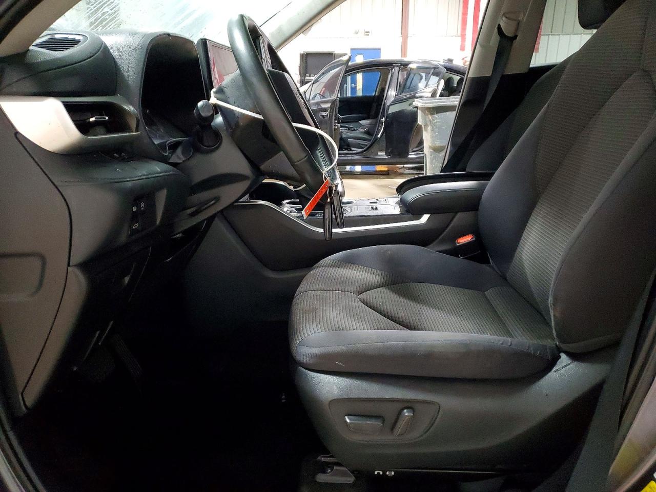 2023 TOYOTA HIGHLANDER L photo 7