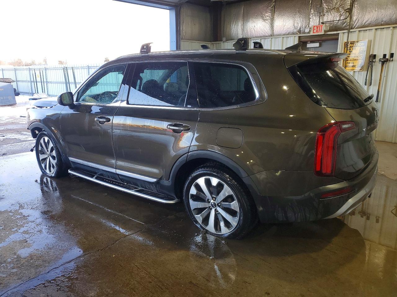 2021 KIA TELLURIDE EX photo 2