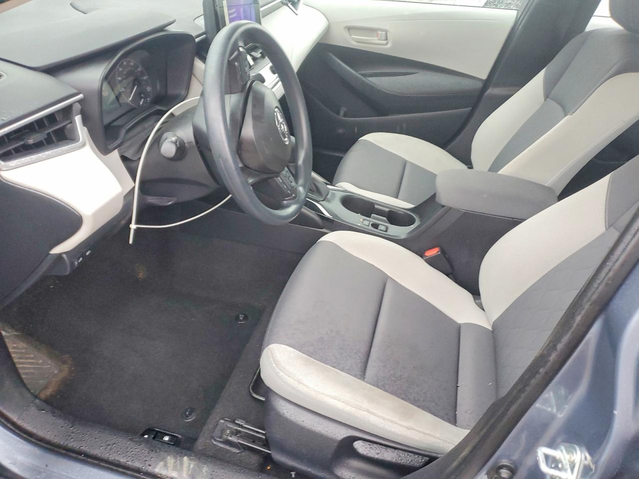 2024 TOYOTA COROLLA LE photo 7