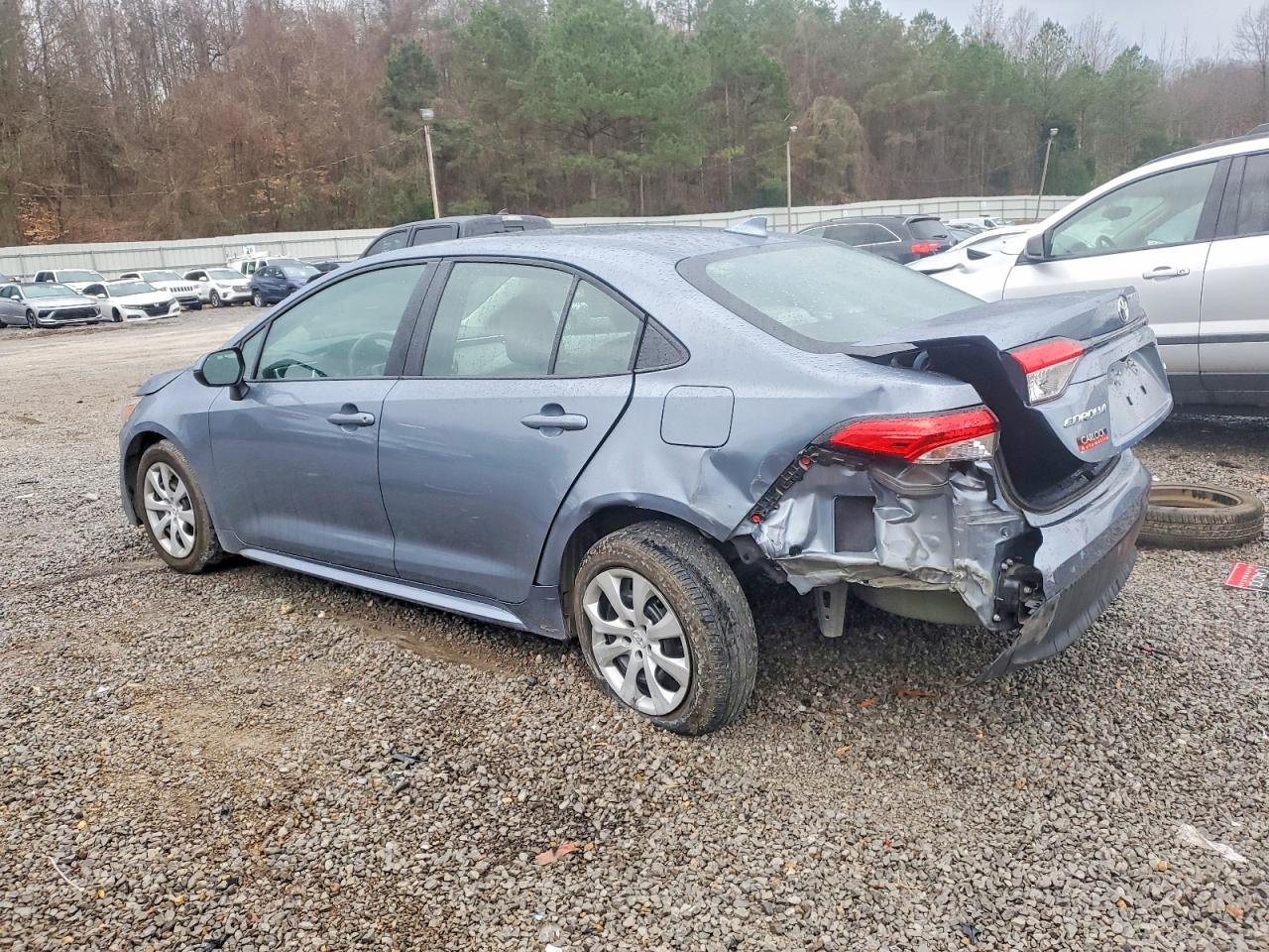2024 TOYOTA COROLLA LE photo 2