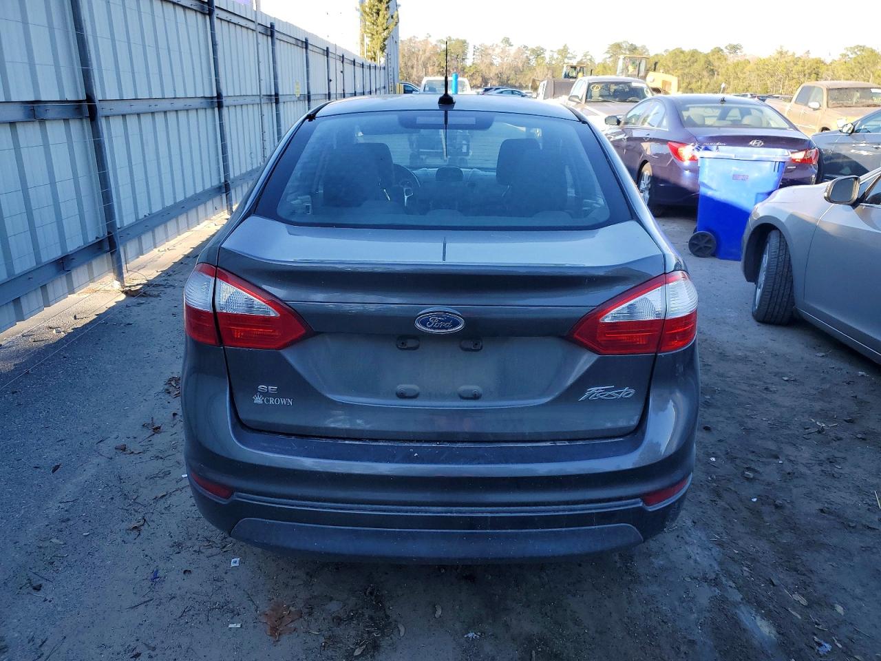 2016 FORD FIESTA SE photo 6