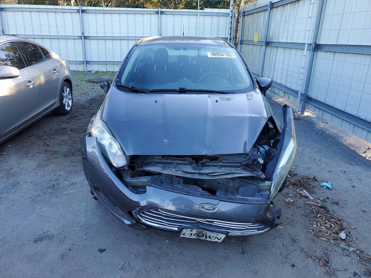 2016 FORD FIESTA SE photo 5