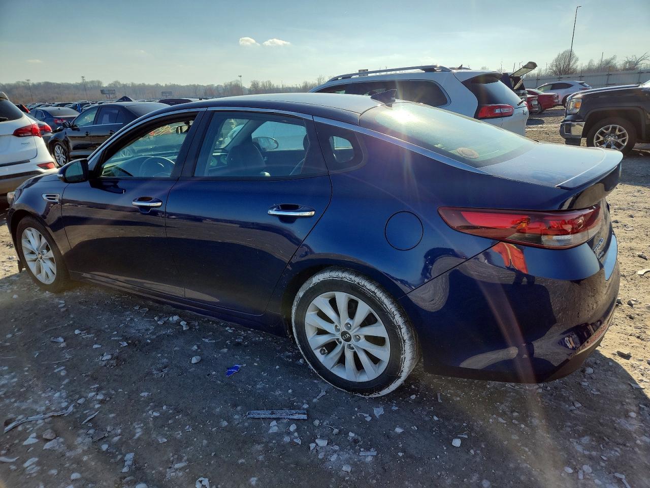 2018 KIA OPTIMA LX photo 2