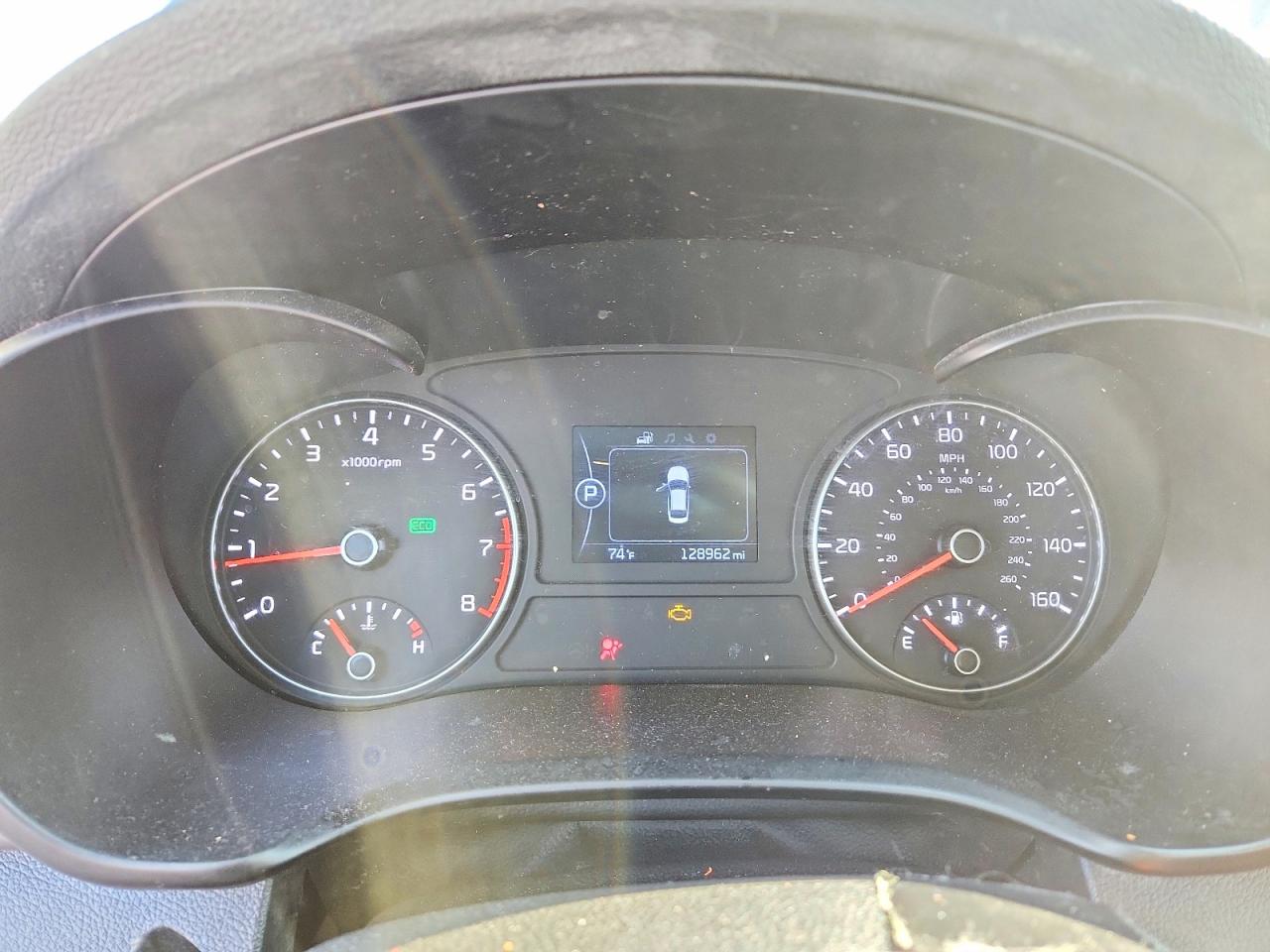 2018 KIA OPTIMA LX photo 9