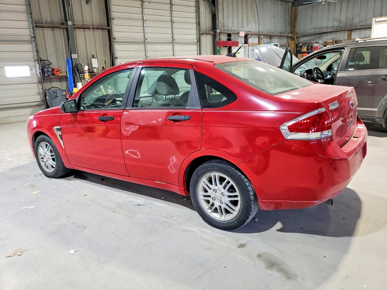 2008 FORD FOCUS SE photo 2