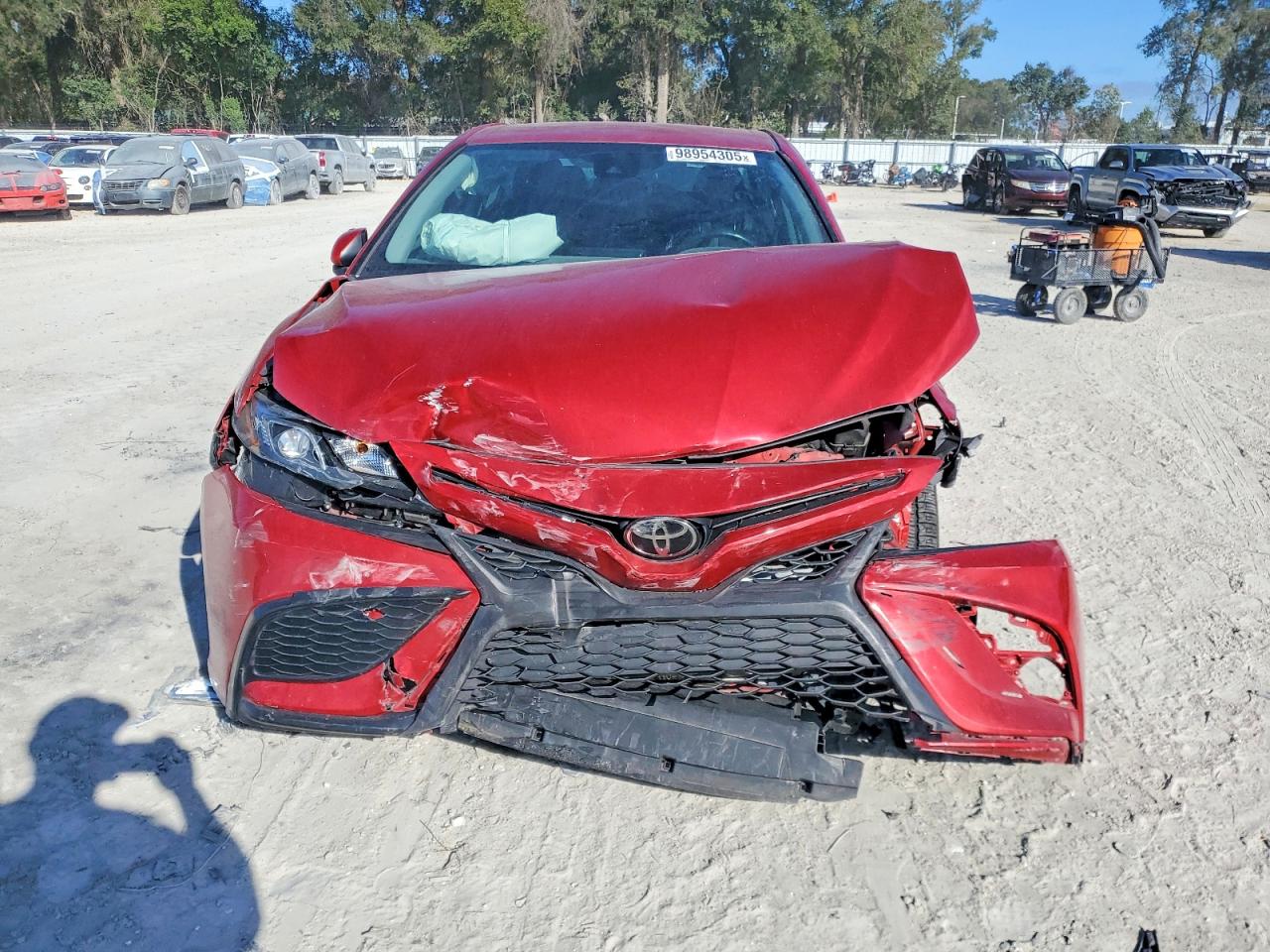 2022 TOYOTA CAMRY SE photo 5