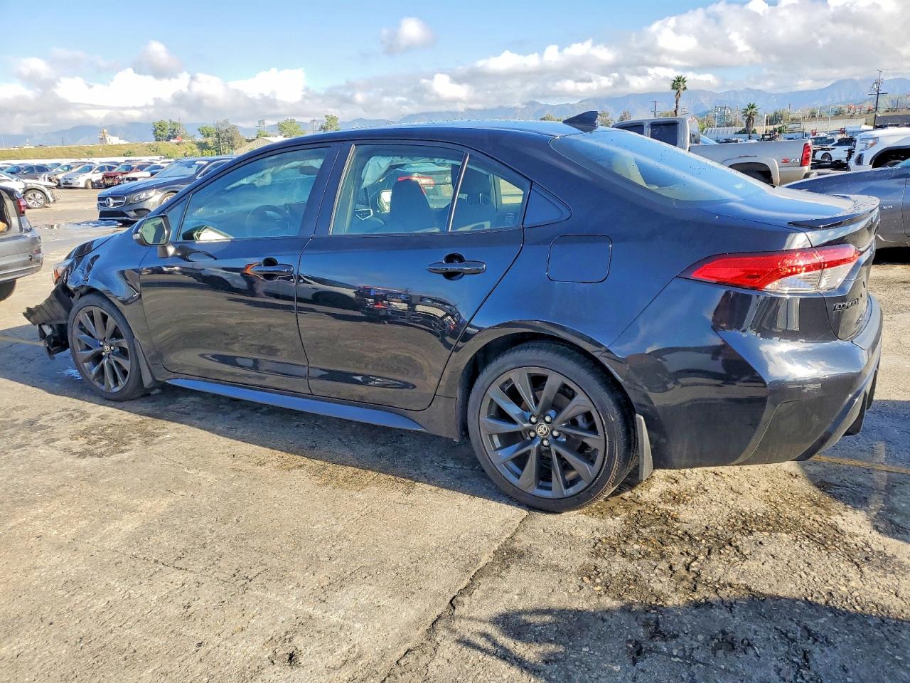 2023 TOYOTA COROLLA SE photo 5