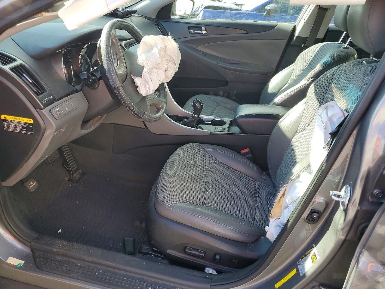 2013 HYUNDAI SONATA SE photo 7