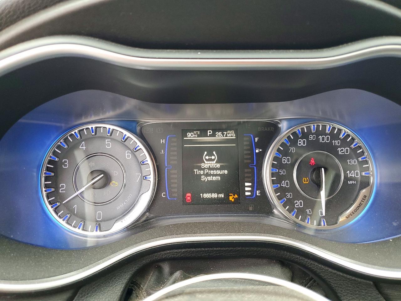2015 CHRYSLER 200 LIMITED photo 9