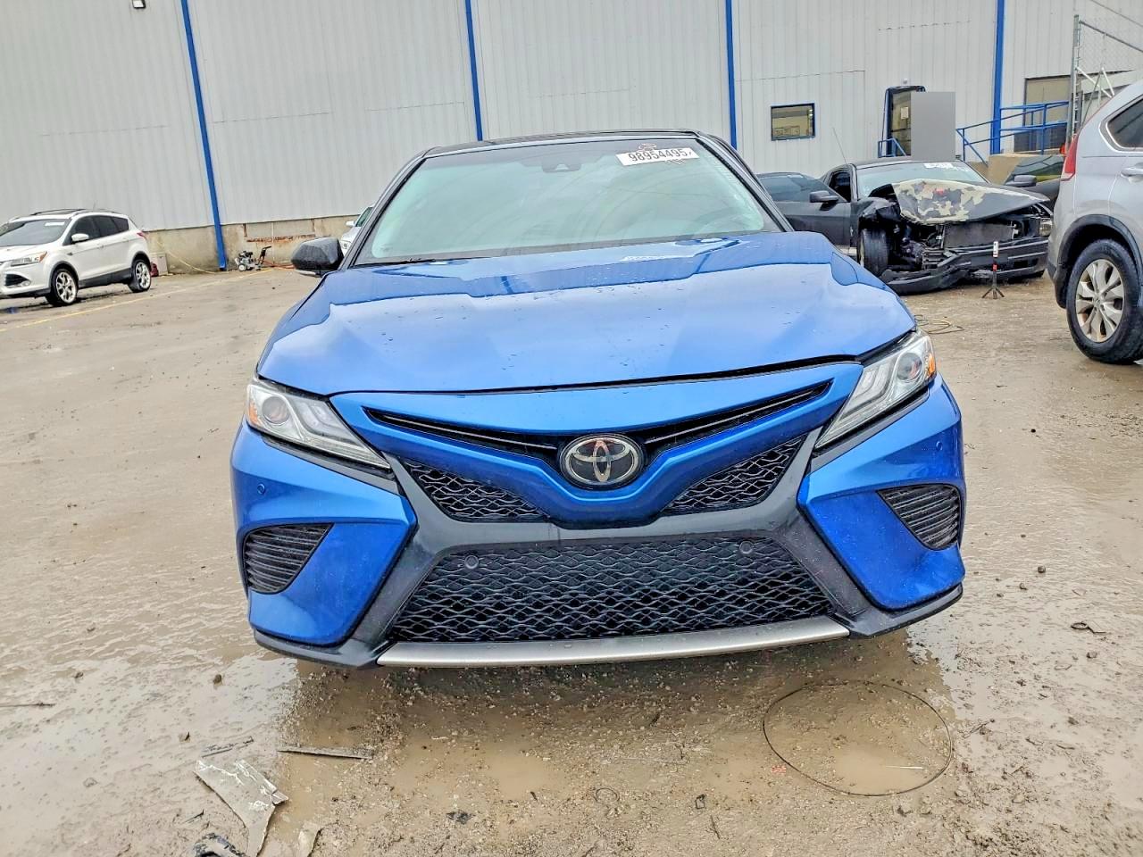 2018 TOYOTA CAMRY XSE photo 5