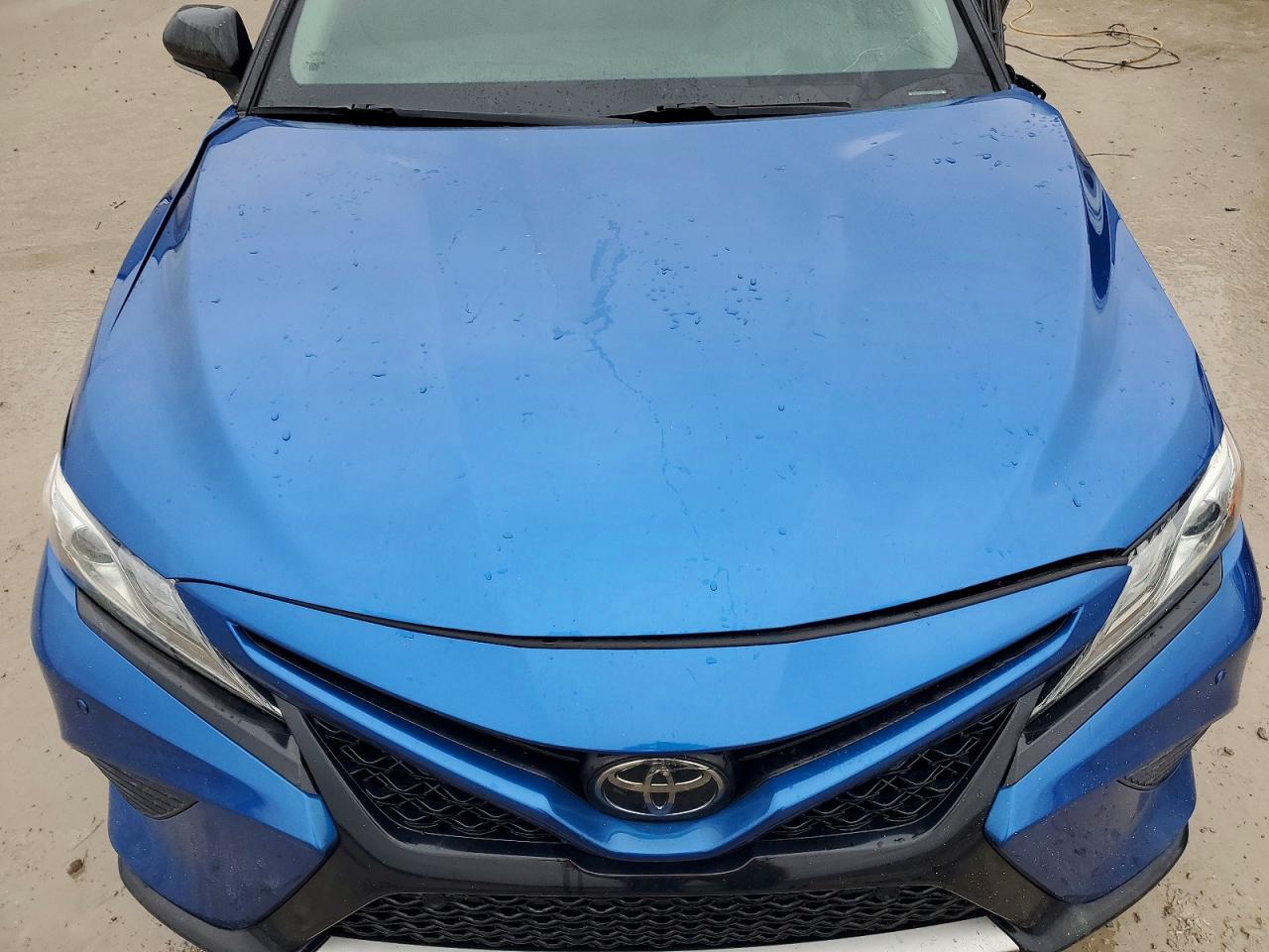 2018 TOYOTA CAMRY XSE photo 11