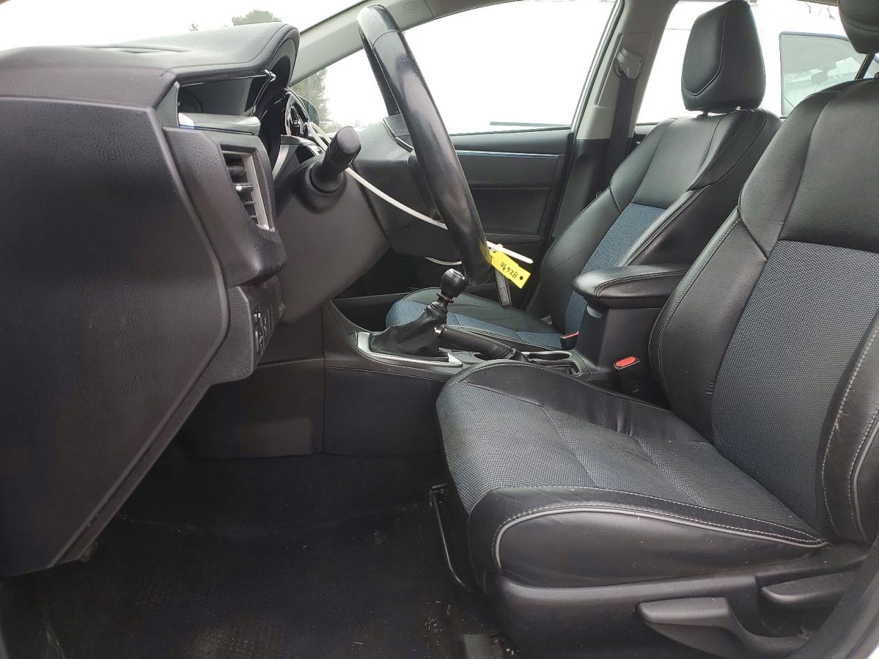 2014 TOYOTA COROLLA L photo 7