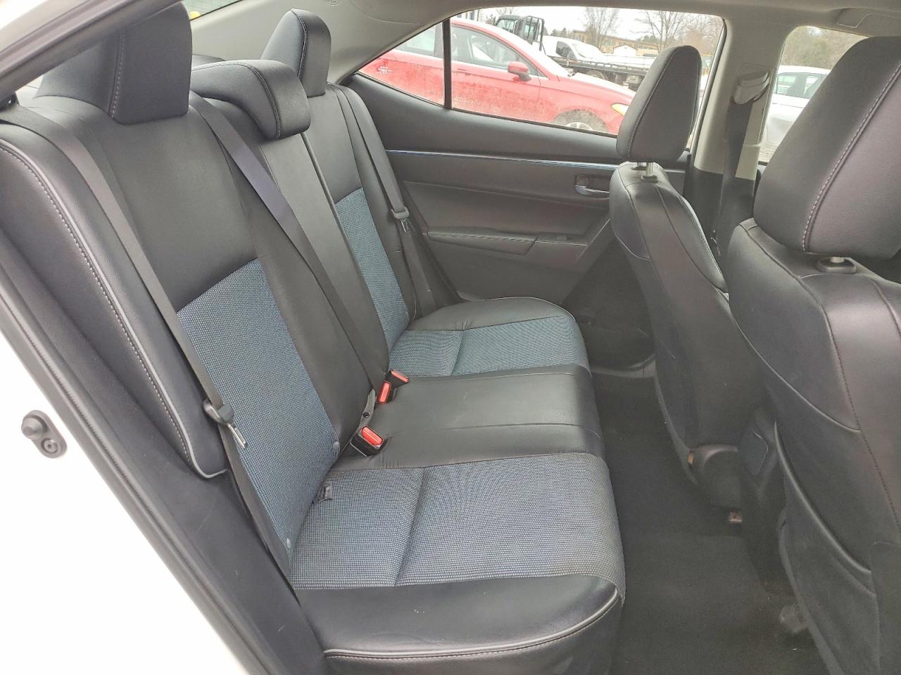 2014 TOYOTA COROLLA L photo 10
