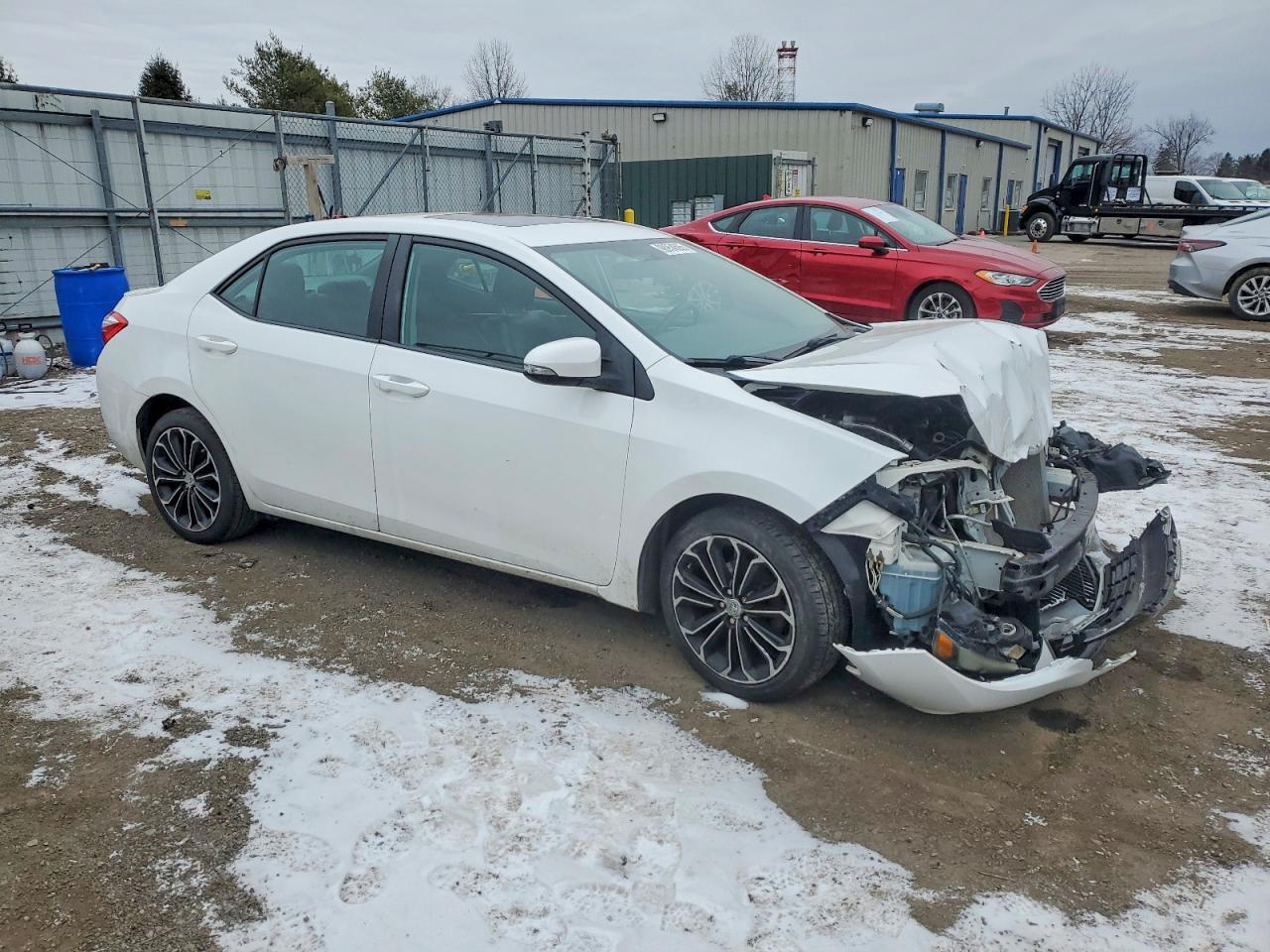 2014 TOYOTA COROLLA L photo 4