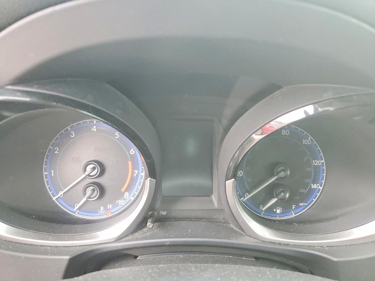 2014 TOYOTA COROLLA L photo 9