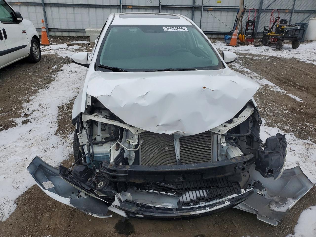 2014 TOYOTA COROLLA L photo 5