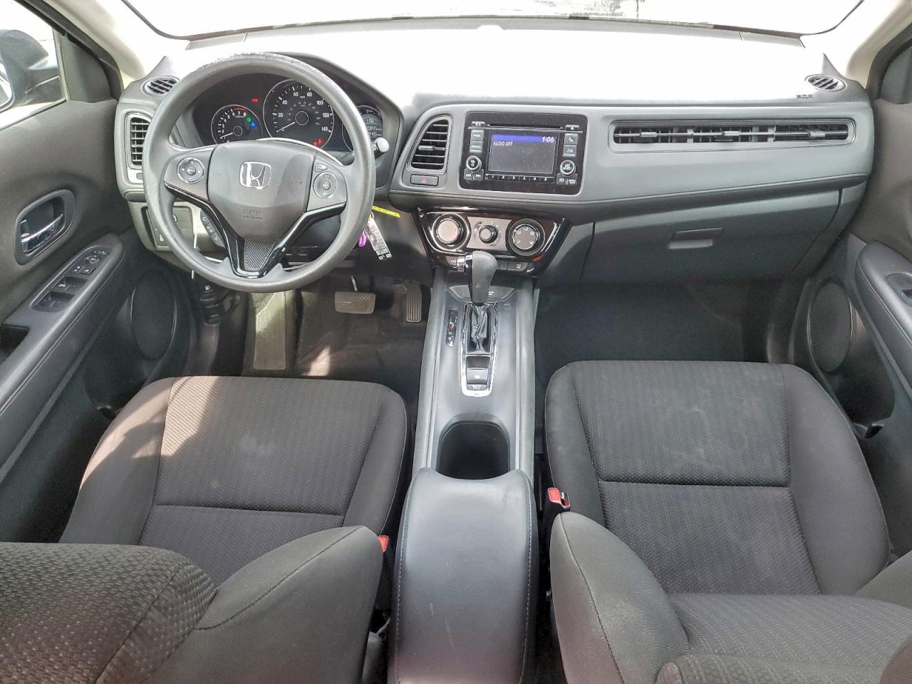 2016 HONDA HR-V LX photo 8
