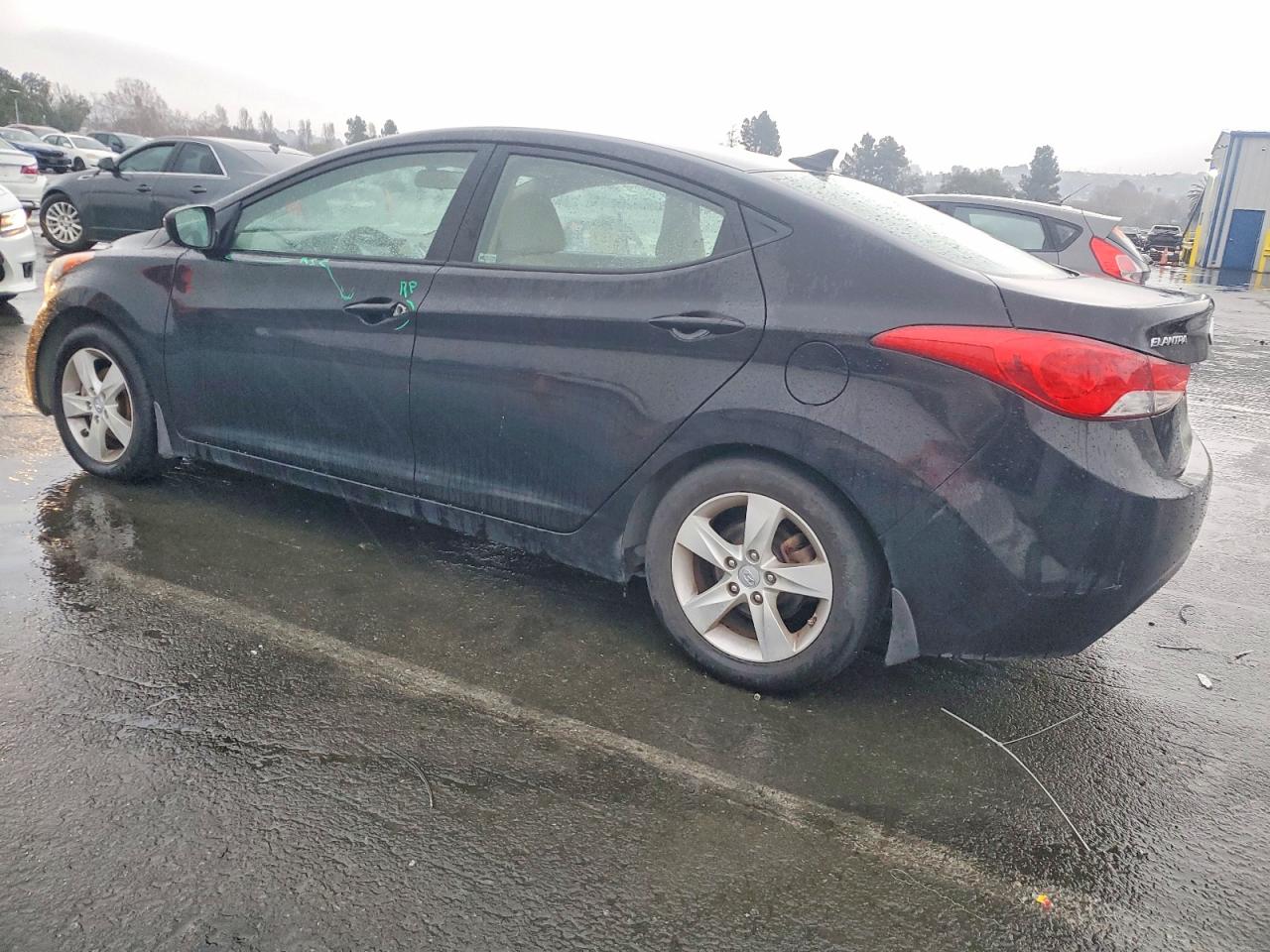 2013 HYUNDAI ELANTRA GLS photo 2