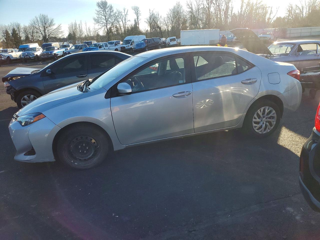 2017 TOYOTA COROLLA