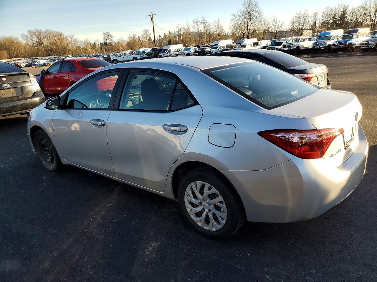 2017 TOYOTA COROLLA L photo 2
