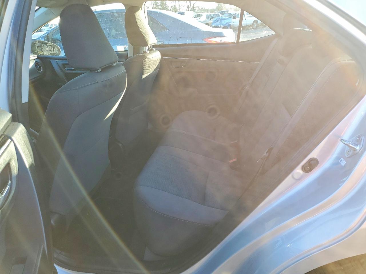 2017 TOYOTA COROLLA L photo 10