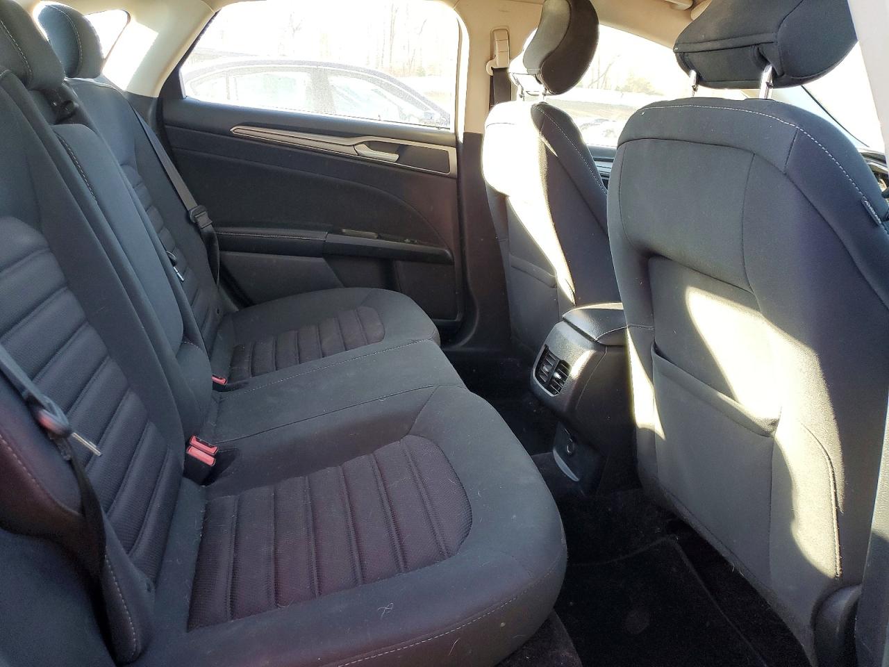 2017 FORD FUSION SE HYBRID photo 10