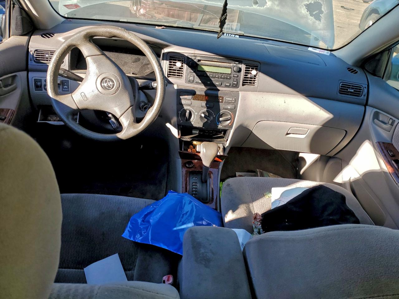 2006 TOYOTA COROLLA CE photo 8