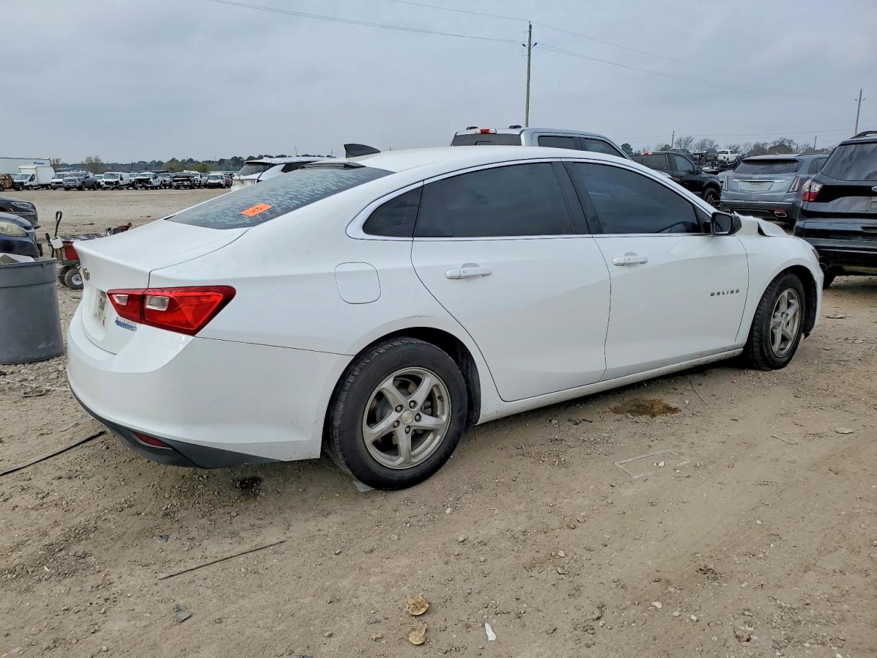 2017 CHEVROLET MALIBU LS photo 3