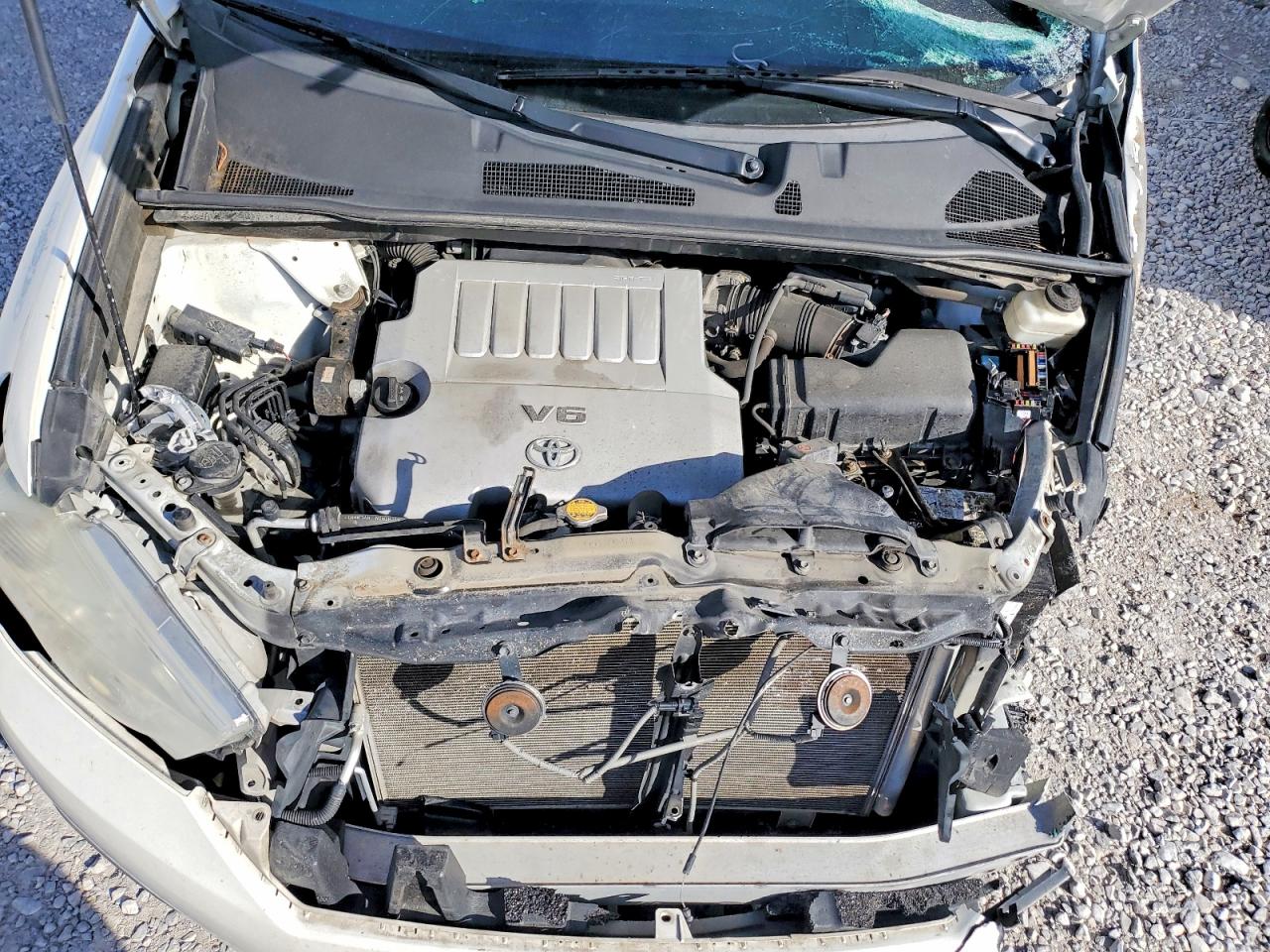 2011 TOYOTA HIGHLANDER BASE photo 12