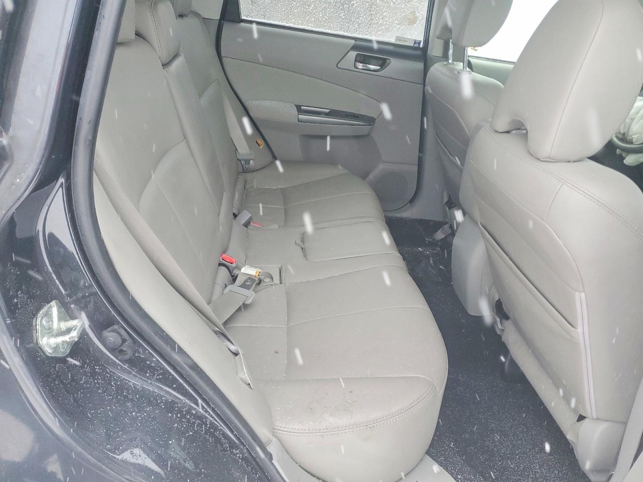 2011 SUBARU FORESTER LIMITED photo 10