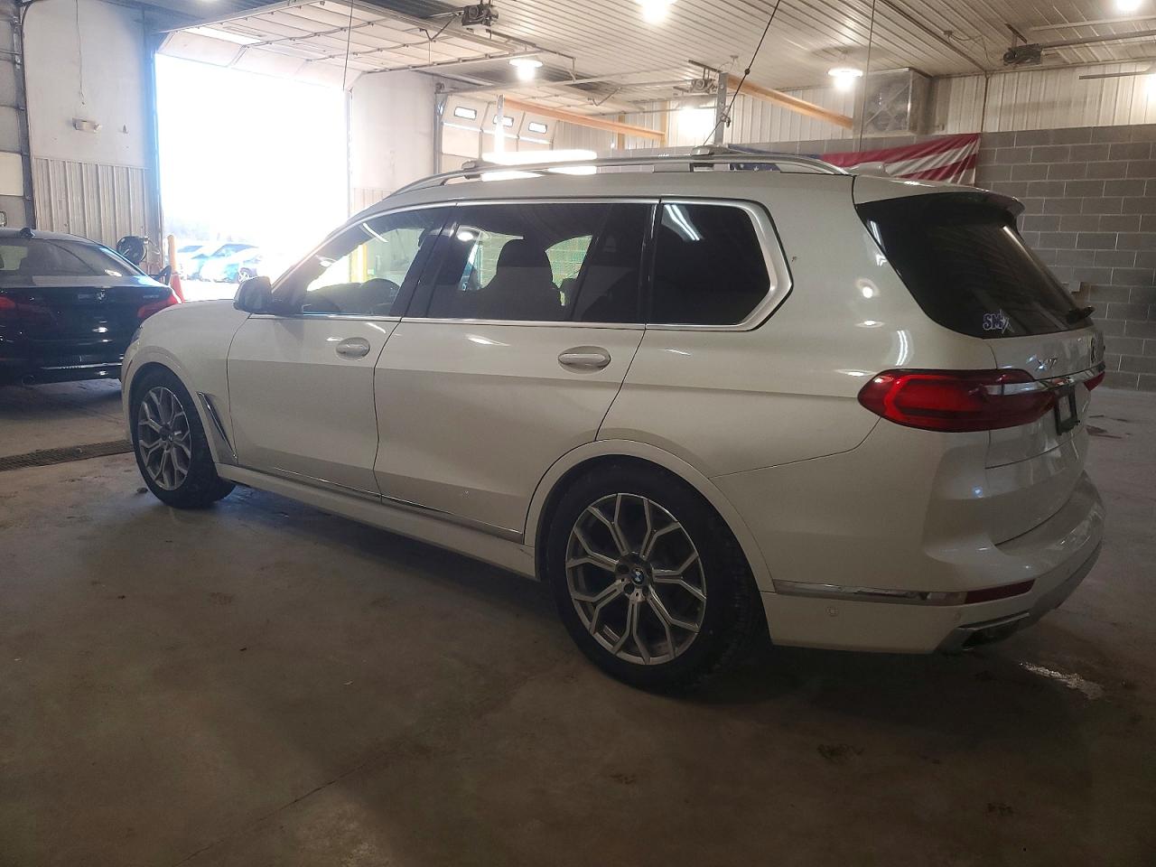 2020 BMW X7 XDRIVE40I photo 2